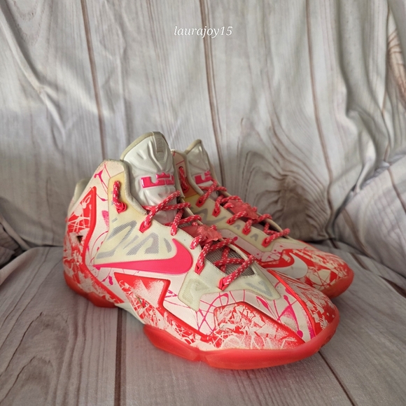 Nike ID Custom Lebron 11 Sneakers 2014 Hot Pink White 641222-992 Mens 11